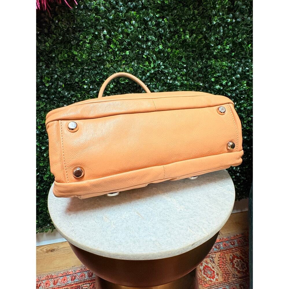 Marc Jacob Leather Shoulder Bag Peach Nude - Picture 8 of 14